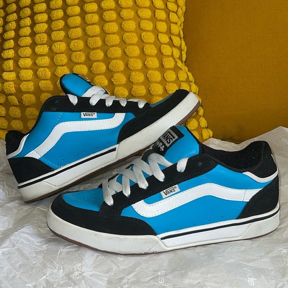 Vans ‘The Whip’ BMX shoes - Picture 1 of 17